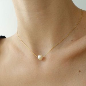 Round Single Pearl Necklace